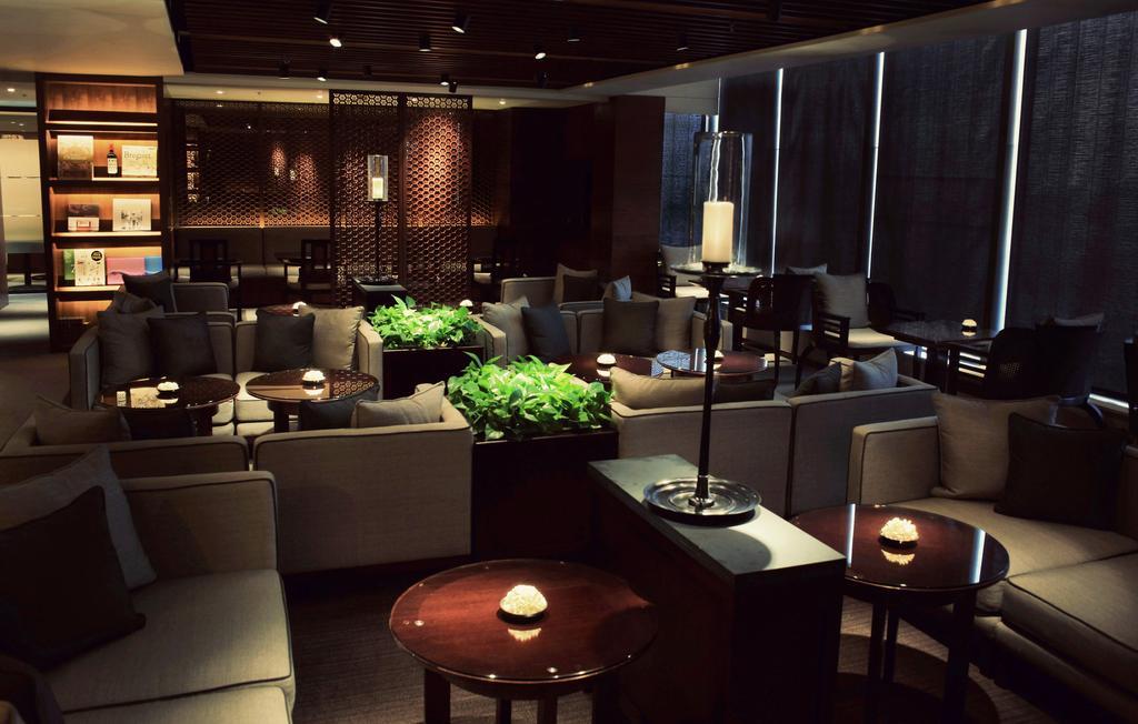 Regent Taipei Hotel Bagian luar foto The Wing at Hong Kong International Airport